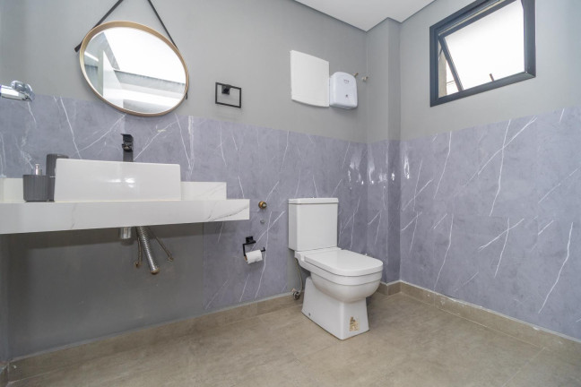 Imagem Sobrado com 3 Quartos para Alugar, 178 m² em Portão - Curitiba Imagem Sobrado com 3 Quartos para Alugar, 178 m² em Portão - Curitiba