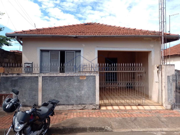 Imagem Casa com 2 Quartos à Venda, 350 m² em Vila Brasil - Pirassununga Imagem Casa com 2 Quartos à Venda, 350 m² em Vila Brasil - Pirassununga