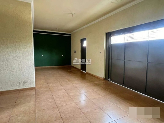 Imagem Casa com 3 Quartos à Venda, 300 m² em Estados Unidos - Uberaba Imagem Casa com 3 Quartos à Venda, 300 m² em Estados Unidos - Uberaba