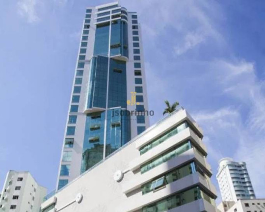 Imagem Apartamento com 3 Quartos à Venda, 135 m² em Centro - Balneário Camboriú