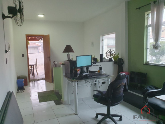 Imagem Casa com 3 Quartos à Venda, 182 m² em Embaré - Santos Imagem Casa com 3 Quartos à Venda, 182 m² em Embaré - Santos