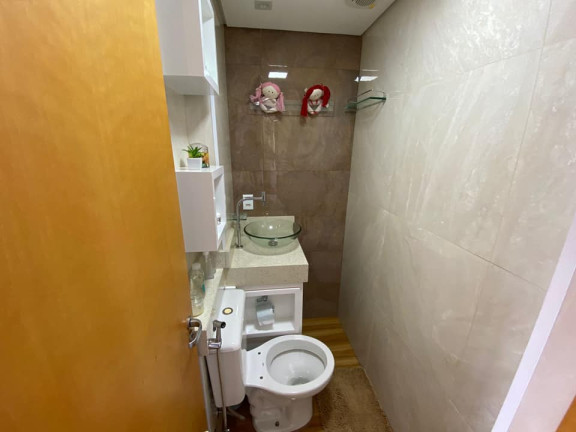 Imagem Imóvel com 
            	3             Quartos à Venda, 109 m² em 
            	Nova Suiça             - 
            	Goiania            