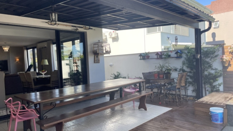 Imagem Casa com 3 Quartos à Venda, 215 m² em Cachoeira Do Bom Jesus - Florianópolis