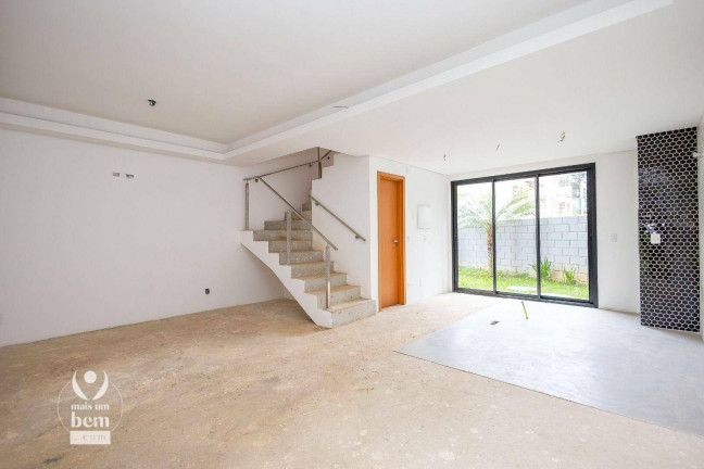 Imagem Sobrado com 3 Quartos à Venda, 112 m² em Santa Cândida - Curitiba