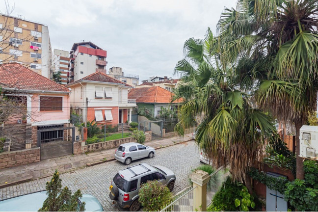 Imagem Apartamento com 3 Quartos à Venda, 67 m² em Rio Branco - Porto Alegre Imagem Apartamento com 3 Quartos à Venda, 67 m² em Rio Branco - Porto Alegre