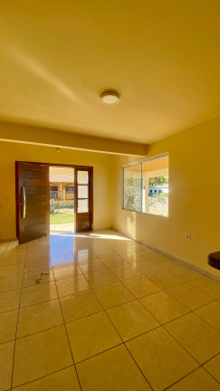 Imagem Casa com 3 Quartos à Venda, 140 m² em Areias De Macacu - Garopaba Imagem Casa com 3 Quartos à Venda, 140 m² em Areias De Macacu - Garopaba