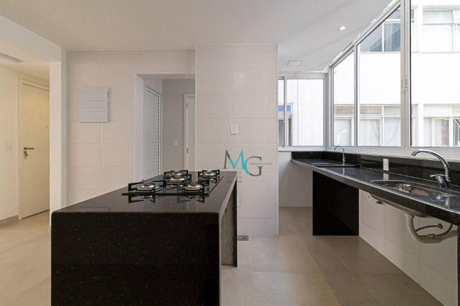 Imagem Apartamento com 4 Quartos à Venda, 155 m² em Lagoa - Rio De Janeiro Imagem Apartamento com 4 Quartos à Venda, 155 m² em Lagoa - Rio De Janeiro