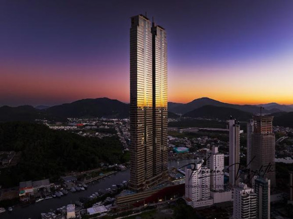 Imagem Apartamento com 4 Quartos à Venda, 265 m² em Centro - Balneário Camboriú