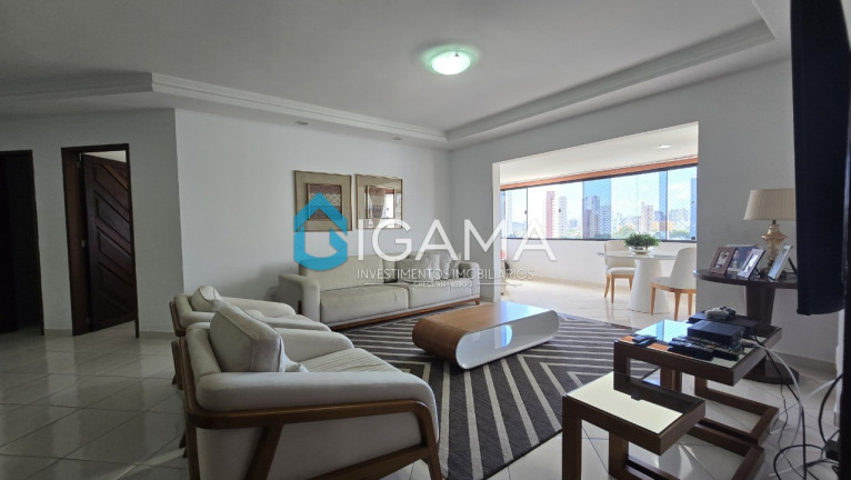 Imagem Imóvel com 4 Quartos à Venda, 198 m² em Lagoa Nova - Natal Imagem Imóvel com 4 Quartos à Venda, 198 m² em Lagoa Nova - Natal