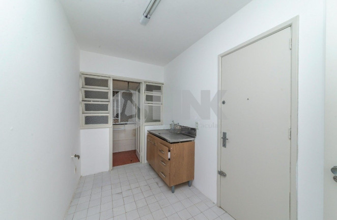 Imagem Apartamento com 3 Quartos à Venda, 94 m² em Petrópolis - Porto Alegre Imagem Apartamento com 3 Quartos à Venda, 94 m² em Petrópolis - Porto Alegre
