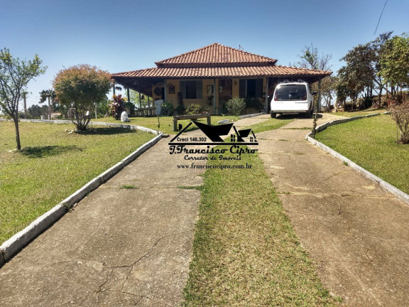 Imagem Imóvel com 2 Quartos à Venda, 2.500 m² em Belveder Clube Dos 500 - Guaratinguetá Imagem Imóvel com 2 Quartos à Venda, 2.500 m² em Belveder Clube Dos 500 - Guaratinguetá