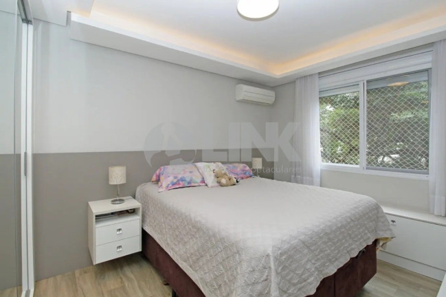 Imagem Apartamento com 2 Quartos à Venda, 68 m² em Passo Da Areia - Porto Alegre