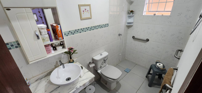 Imagem Sobrado com 4 Quartos à Venda, 175 m² em Nova Cerejeira - Atibaia Imagem Sobrado com 4 Quartos à Venda, 175 m² em Nova Cerejeira - Atibaia