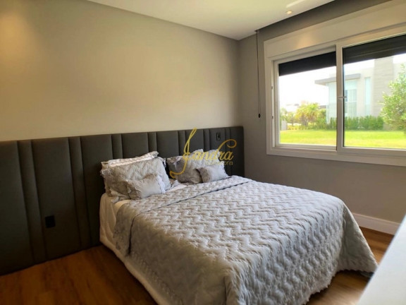 Imagem Casa de Condomínio com 4 Quartos à Venda, 320 m² em Zona Nova - Capão Da Canoa