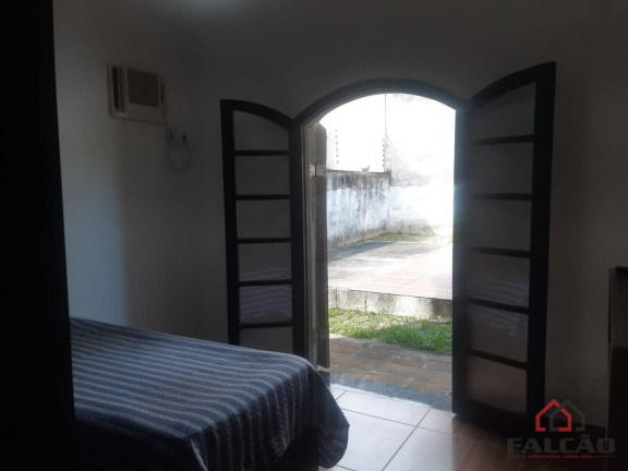 Imagem Casa com 4 Quartos à Venda, 471 m² em Jardim Virginia - Guarujá Imagem Casa com 4 Quartos à Venda, 471 m² em Jardim Virginia - Guarujá