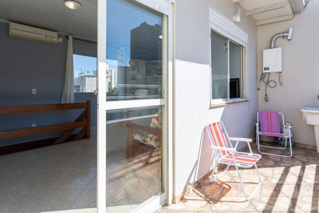 Imagem Imóvel com 2 Quartos à Venda, 80 m² em Passo Da Areia - Porto Alegre