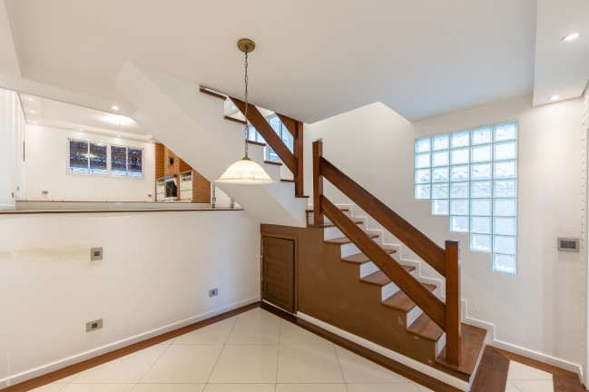 Imagem Casa com 3 Quartos à Venda, 215 m² em Jd Prudência - São Paulo Imagem Casa com 3 Quartos à Venda, 215 m² em Jd Prudência - São Paulo