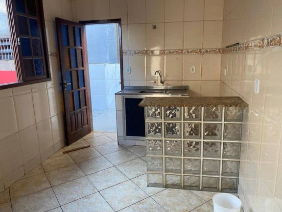 Imagem Casa com 1 Quarto para Alugar, 55 m² em Centro - Araruama