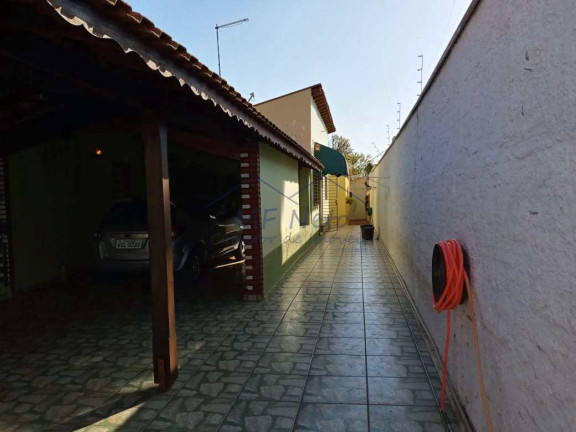 Imagem Casa com 4 Quartos à Venda, em Centro - Pirassununga Imagem Casa com 4 Quartos à Venda, em Centro - Pirassununga