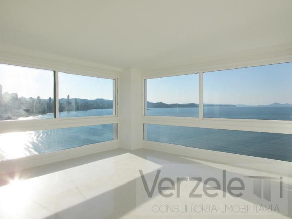 Imagem Apartamento com 3 Quartos à Venda, 157 m² em Centro - Balneário Camboriú