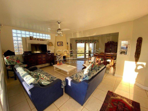 Imagem Casa com 4 Quartos à Venda, 217 m² em Centro - Xangri-lá Imagem Casa com 4 Quartos à Venda, 217 m² em Centro - Xangri-lá