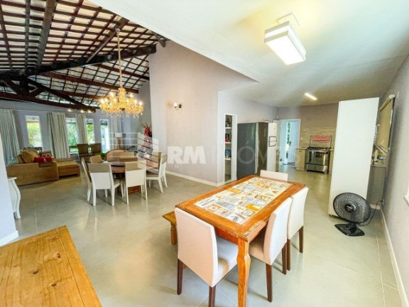 Imagem Casa de Condomínio com 6 Quartos à Venda, 374 m² em Estrada Do Coco - Lauro De Freitas Imagem Casa de Condomínio com 6 Quartos à Venda, 374 m² em Estrada Do Coco - Lauro De Freitas