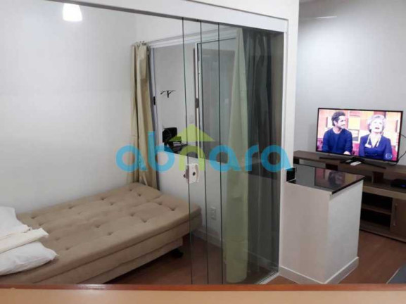 Imagem Flat com 2 Quartos à Venda, 72 m² em Copacabana - Rio De Janeiro Imagem Flat com 2 Quartos à Venda, 72 m² em Copacabana - Rio De Janeiro