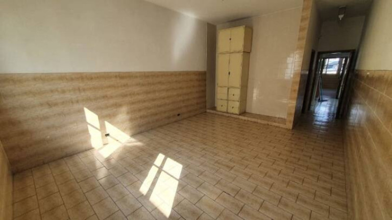 Imagem Sobrado com 2 Quartos à Venda, 813 m² em Centro - Taubaté