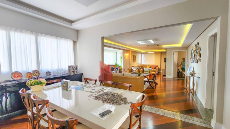 Imagem Apartamento com 4 Quartos à Venda, 236 m² em Centro - Itajaí Imagem Apartamento com 4 Quartos à Venda, 236 m² em Centro - Itajaí