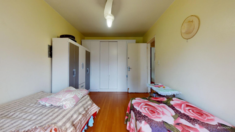 Imagem Apartamento com 3 Quartos à Venda, 85 m² em Petrópolis - Porto Alegre Imagem Apartamento com 3 Quartos à Venda, 85 m² em Petrópolis - Porto Alegre