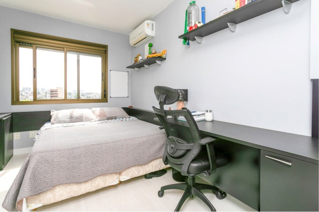 Imagem Imóvel com 3 Quartos à Venda, 137 m² em Jardim Planalto - Porto Alegre Imagem Imóvel com 3 Quartos à Venda, 137 m² em Jardim Planalto - Porto Alegre