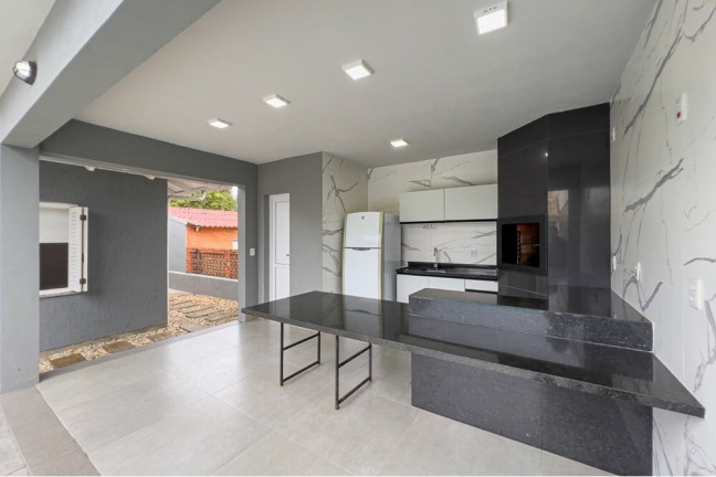 Imagem Casa com 4 Quartos à Venda, 200 m² em Centro - Xangri-lá Imagem Casa com 4 Quartos à Venda, 200 m² em Centro - Xangri-lá