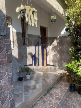 Imagem Casa com 7 Quartos à Venda, 261 m² em Ampliação - Itaboraí