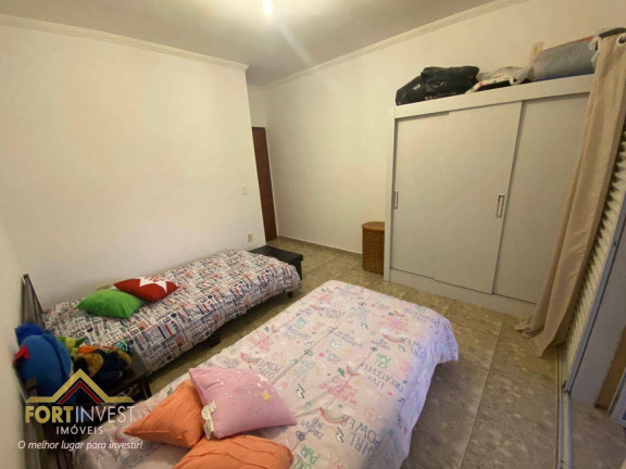 Imagem Imóvel com 3 Quartos à Venda, 11.800 m² em Canto Do Forte - Praia Grande Imagem Imóvel com 3 Quartos à Venda, 11.800 m² em Canto Do Forte - Praia Grande