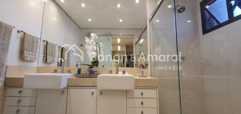 Imagem Apartamento com 3 Quartos à Venda, 215 m² em Cambuí - Campinas