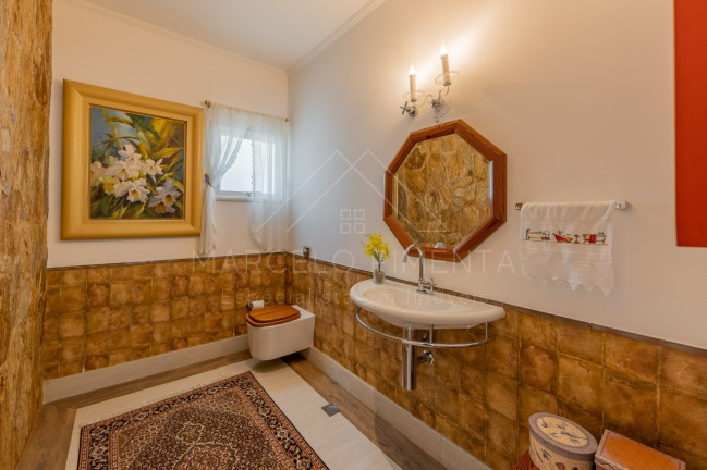 Imagem Sobrado com 4 Quartos à Venda, em Chácaras Alpina - Valinhos Imagem Sobrado com 4 Quartos à Venda, em Chácaras Alpina - Valinhos
