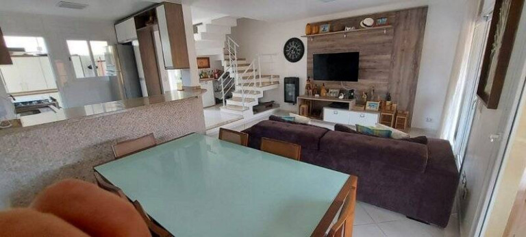 Imagem Casa com 4 Quartos à Venda, 230 m² em Peruíbe Imagem Casa com 4 Quartos à Venda, 230 m² em Peruíbe