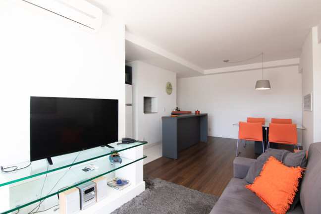 Imagem Apartamento com 3 Quartos à Venda, 83 m² em São Geraldo - Porto Alegre Imagem Apartamento com 3 Quartos à Venda, 83 m² em São Geraldo - Porto Alegre
