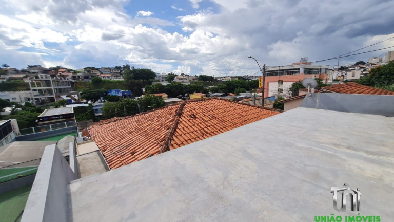 Imagem Casa com 3 Quartos à Venda, 124 m² em Centro - Bragança Paulista Imagem Casa com 3 Quartos à Venda, 124 m² em Centro - Bragança Paulista