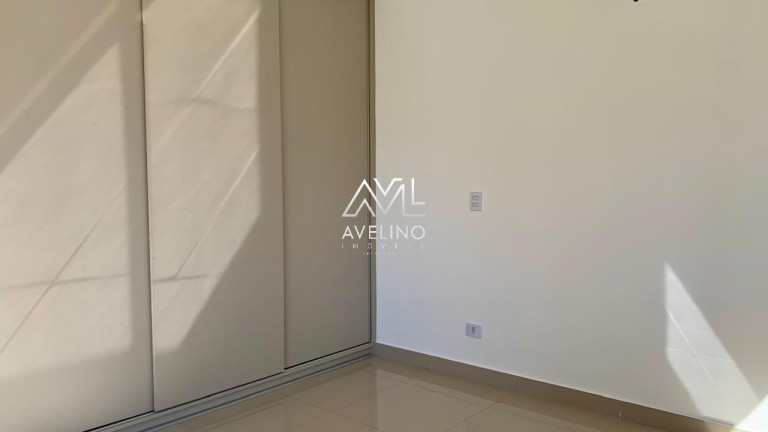 Sobrado com 1 Quarto à Venda, 10 m² em Tiradentes - Campo Grande