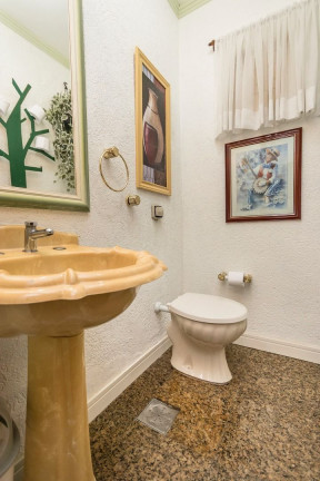 Imagem Casa com 5 Quartos à Venda, 381 m² em Jardim Lindóia - Porto Alegre Imagem Casa com 5 Quartos à Venda, 381 m² em Jardim Lindóia - Porto Alegre