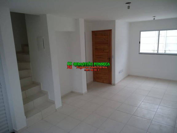 Imagem Casa com 2 Quartos à Venda, 62 m² em Caraguatatuba Imagem Casa com 2 Quartos à Venda, 62 m² em Caraguatatuba