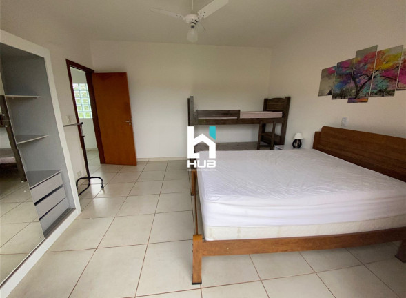 Imagem Imóvel com 4 Quartos à Venda, 1.044 m² Imagem Imóvel com 4 Quartos à Venda, 1.044 m²