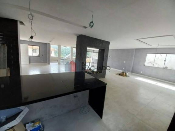 Imagem Casa com 5 Quartos à Venda, 570 m² em Parque Do Imbuí - Teresópolis Imagem Casa com 5 Quartos à Venda, 570 m² em Parque Do Imbuí - Teresópolis