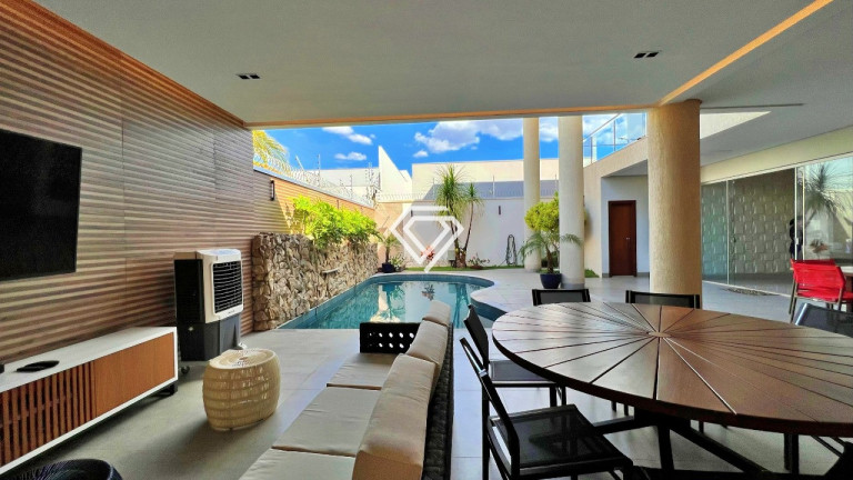 Imagem Sobrado com 5 Quartos à Venda, 425 m² em Plano Diretor Sul - Palmas Imagem Sobrado com 5 Quartos à Venda, 425 m² em Plano Diretor Sul - Palmas