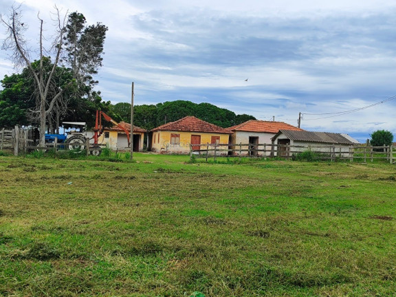 Imagem Imóvel com 6 Quartos à Venda, 847.000 m² em Centro - Itapetininga Imagem Imóvel com 6 Quartos à Venda, 847.000 m² em Centro - Itapetininga
