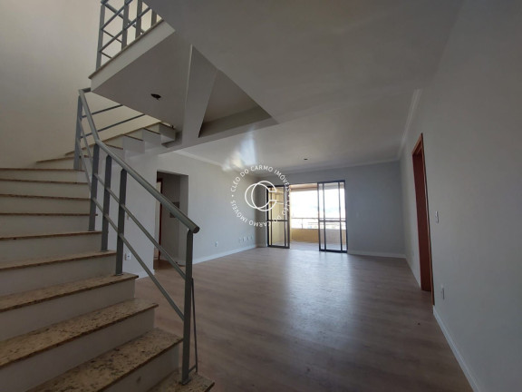 Imagem Cobertura com 4 Quartos à Venda, 259 m² em Bonfim - Santa Maria Imagem Cobertura com 4 Quartos à Venda, 259 m² em Bonfim - Santa Maria