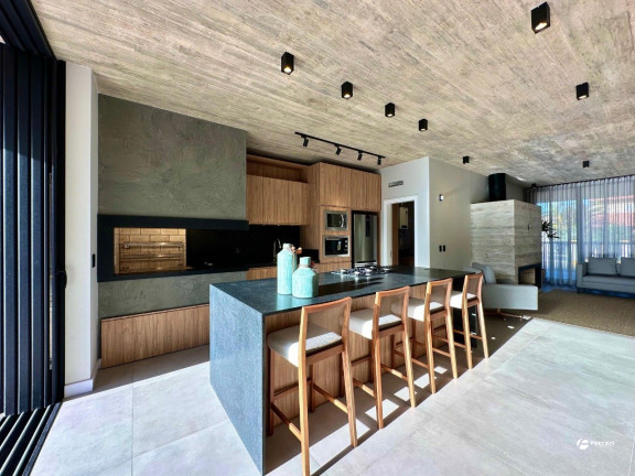 Imagem Casa com 4 Quartos à Venda, 200 m² em Centro - Xangri-la Imagem Casa com 4 Quartos à Venda, 200 m² em Centro - Xangri-la
