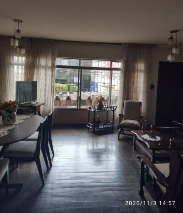 Imagem Casa com 4 Quartos à Venda, 253 m² em Vila Bastos - Santo André Imagem Casa com 4 Quartos à Venda, 253 m² em Vila Bastos - Santo André