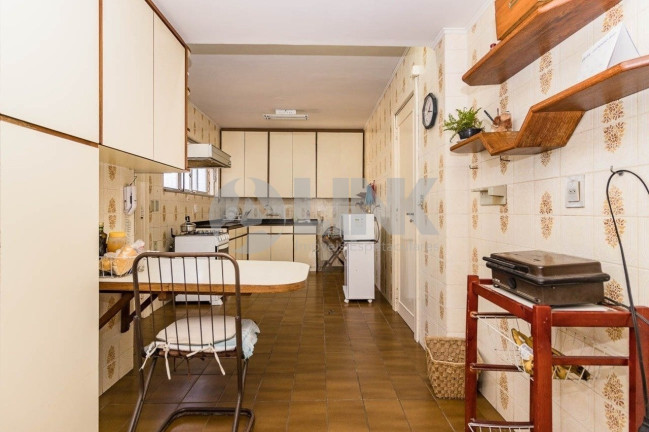 Imagem Apartamento com 3 Quartos à Venda, 190 m² em Rio Branco - Porto Alegre Imagem Apartamento com 3 Quartos à Venda, 190 m² em Rio Branco - Porto Alegre